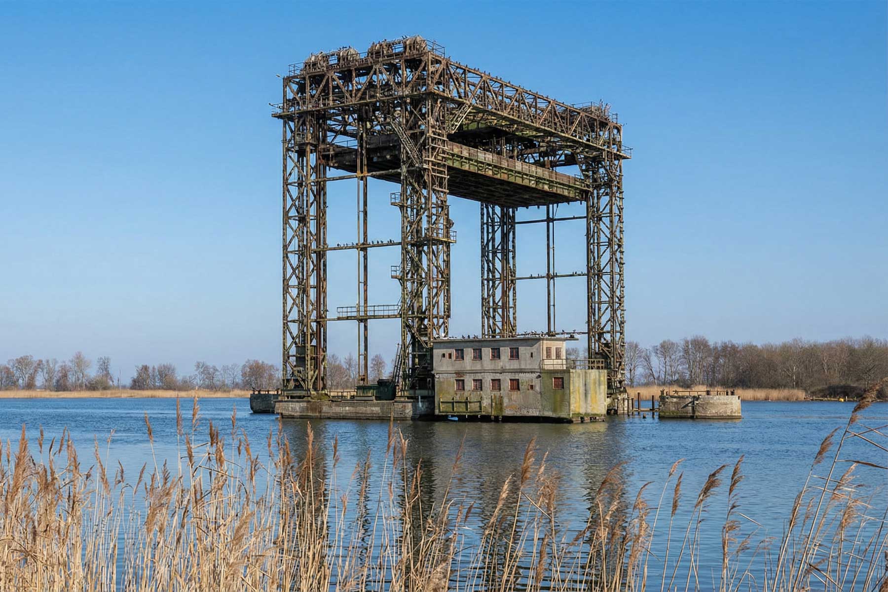Hubbrücke Karnin im Wasser auf Usedom
