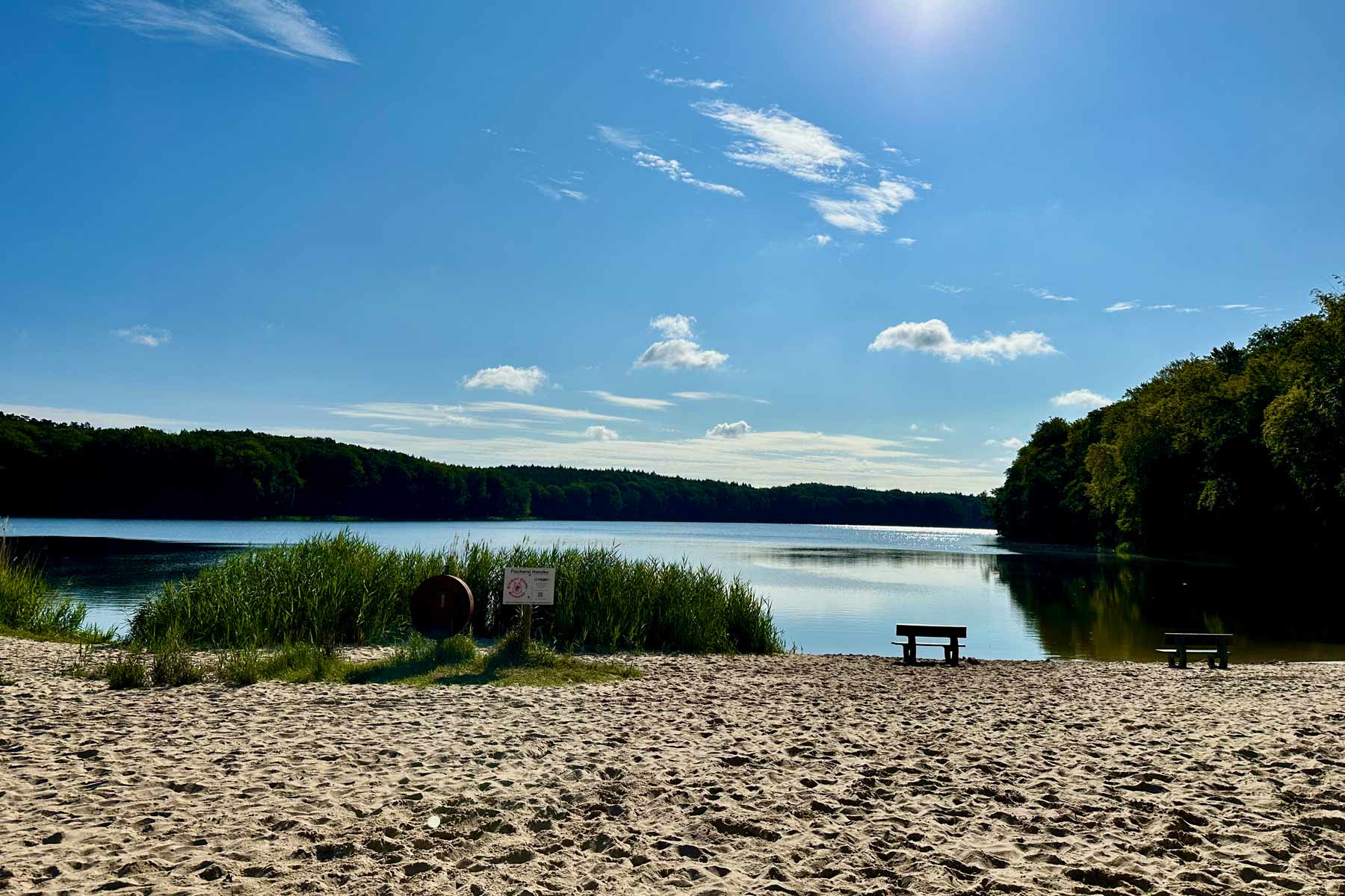 Blick vom Strand auf den Wolgastsee auf Usedom
